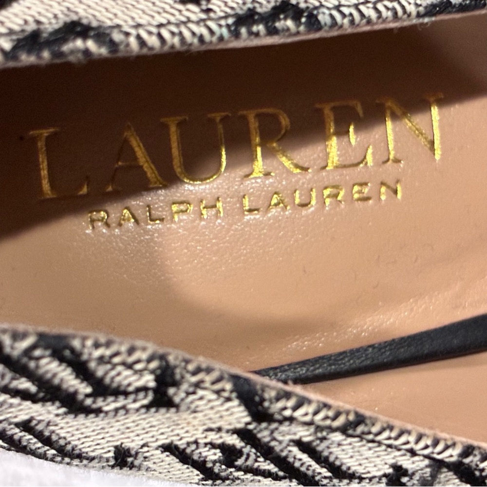Ralph Lauren Black and Tan Heels - Picture 4 of 8